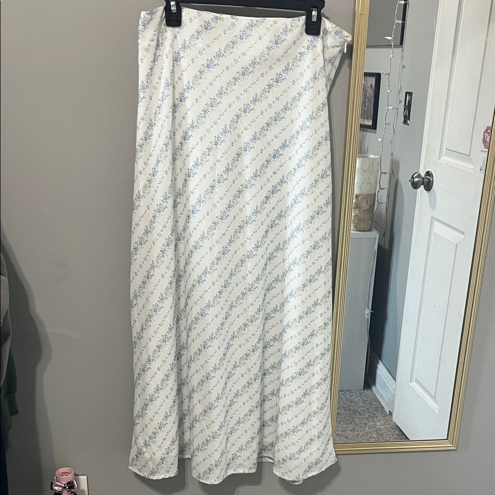 Altar’d State Elegant Blue and White Floral Women's Skirt